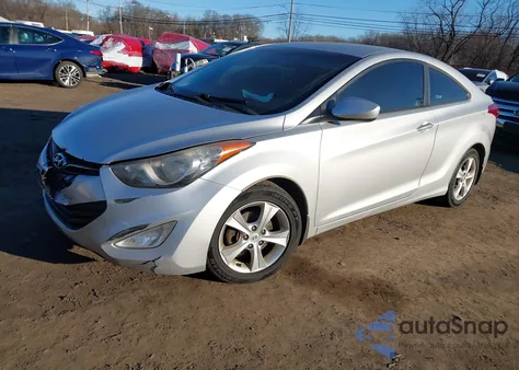 2013 Hyundai Elantra Gs from USA, damaged, VIN KMHDH6AE0DU010562